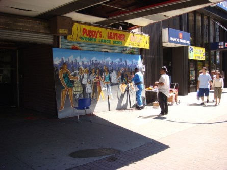 Franco the Great working on 125th Street mural