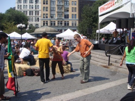 20070908-union-square-10-dancing.jpg
