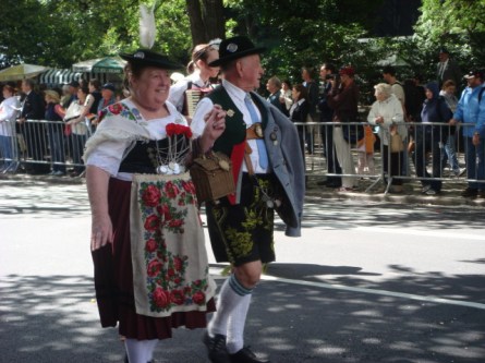 20070915-steuben-parade-31-dancers.jpg