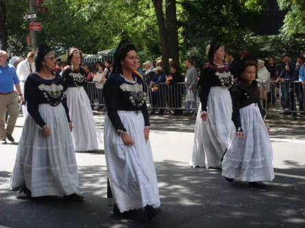 20070915-steuben-parade-34-traditional-dress.jpg