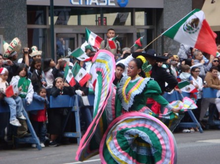 20070916-mexican-day-parade-10-dancer.jpg
