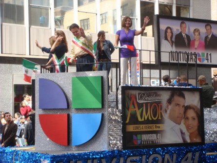 20070916-mexican-day-parade-17-soap-opera.jpg