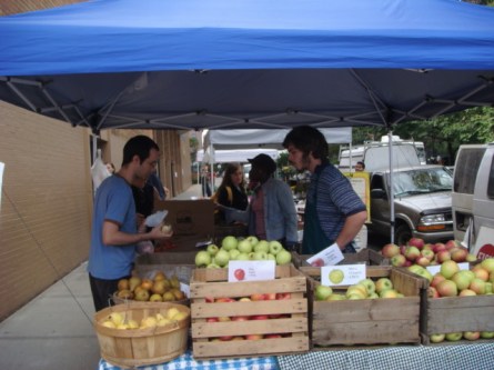 20070930-smith-street-04-farmers-market.jpg