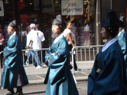 20071006-korean-parade-22-women-in-beards.jpg