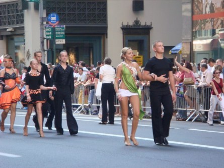 20071007-pulaski-parade-50-josephs-dance-studio.jpg