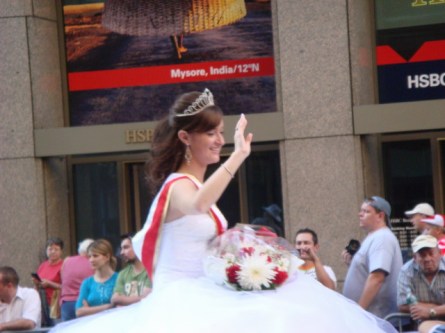 20071007-pulaski-parade-62-miss-polonia-of-bayonne.jpg