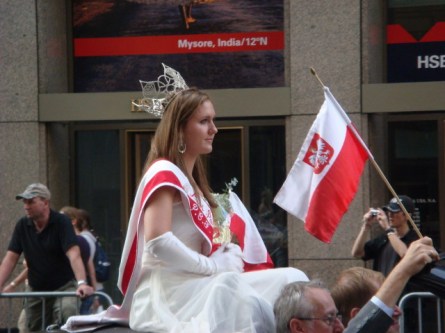 20071007-pulaski-parade-75-miss-polonia-of-clark-julia-bednarczyk.jpg