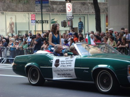 20071008-columbus-day-parade-12-joella-cuzzo-parade-queen.jpg