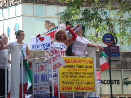20071008-columbus-day-parade-27-celebrity-queen-sondra-fortunato.jpg