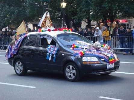 20071014-hispanic-columbus-day-15-argentina-car.jpg