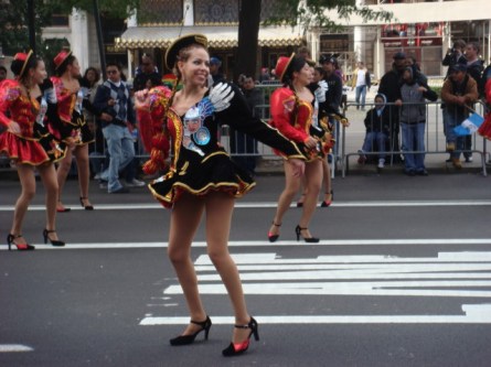 20071014-hispanic-columbus-day-43-dancers.jpg