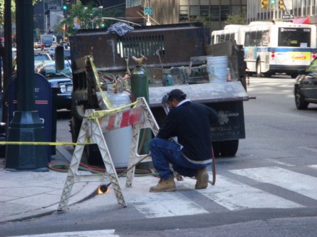 20071028-3rd-ave-sidewalk-work-04.jpg