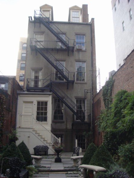 20071110-merchants-house-museum-06-back-of-house.jpg