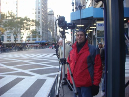 20071111-veterans-day-parade-06-cameraman.jpg