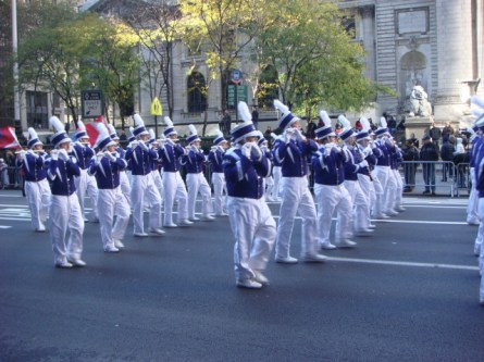 20071111-veterans-day-parade-29-pickerington-band.jpg