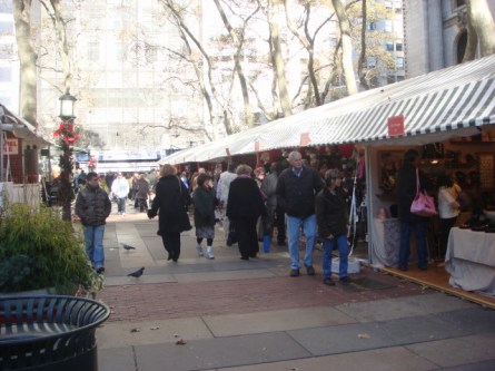 20071128-bryant-park-christmas-shops-04.jpg