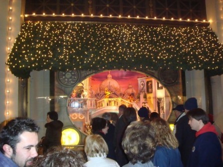 071209-lord-and-taylor-christmas-06.jpg