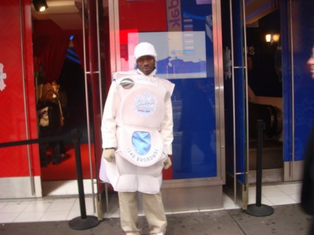 071209-times-square-charmin-restrooms-02.jpg