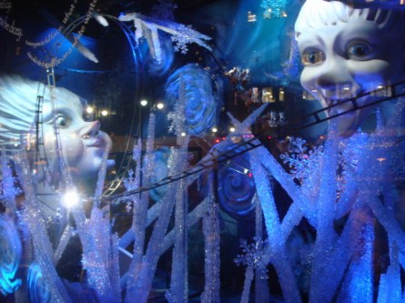 20071220-macys-window-07-blue-winds-and-roller-coaster.jpg