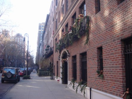 20071224-greenwich-village-07-10th-street.jpg