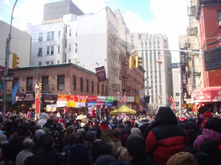20080210-chinatown-parade-04-first-view-of-parade.jpg