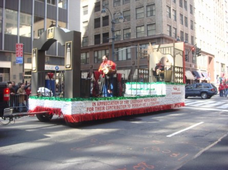 20080330-persian-day-parade-15-mofid-family-dedication.jpg