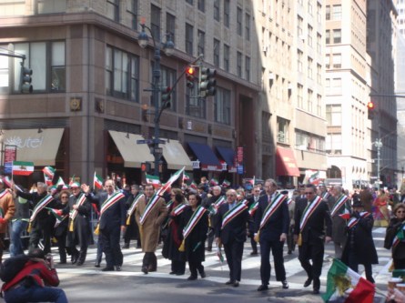 20080330-persian-day-parade-47-dignitaries.jpg