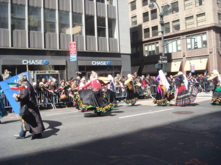 20080330-persian-day-parade-56-afsanch-ballet-dance-from-gilan.jpg